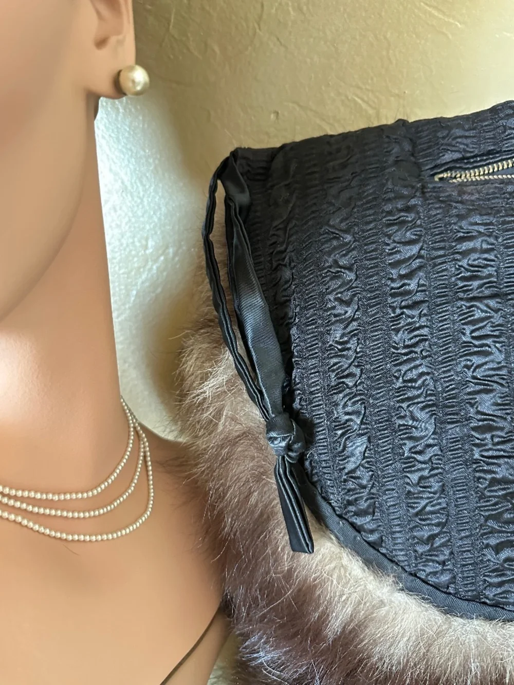 COLLECTION WORTHY SILVER FOX/VELVET HAT & MUFF